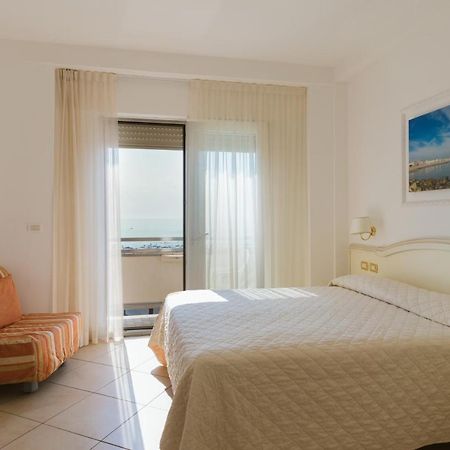 Hotel Acapulco Milano Marittima Esterno foto