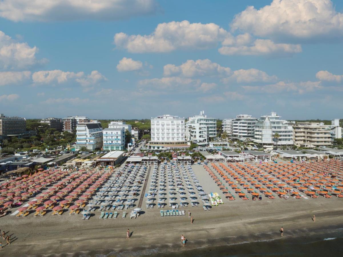 Hotel Acapulco Milano Marittima Esterno foto
