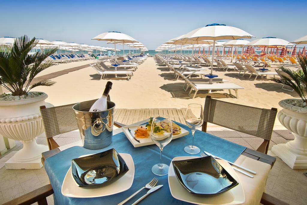 Hotel Acapulco Milano Marittima Esterno foto